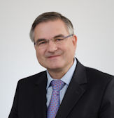 Porträt des Präsidenten des Arbeitsgerichts Stuttgart Jürgen Gneiting